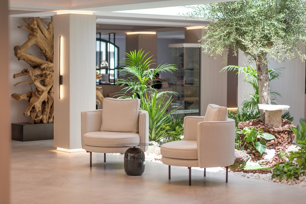 valentin somni hotel and suites