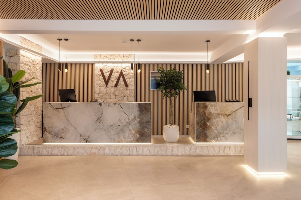 valentin somni hotel and suites