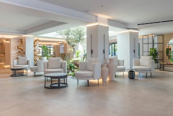 valentin somni hotel and suites