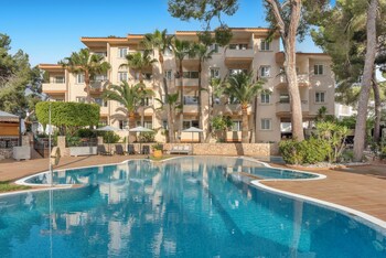 valentin somni hotel and suites