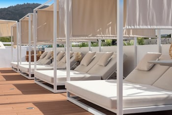 valentin somni hotel and suites