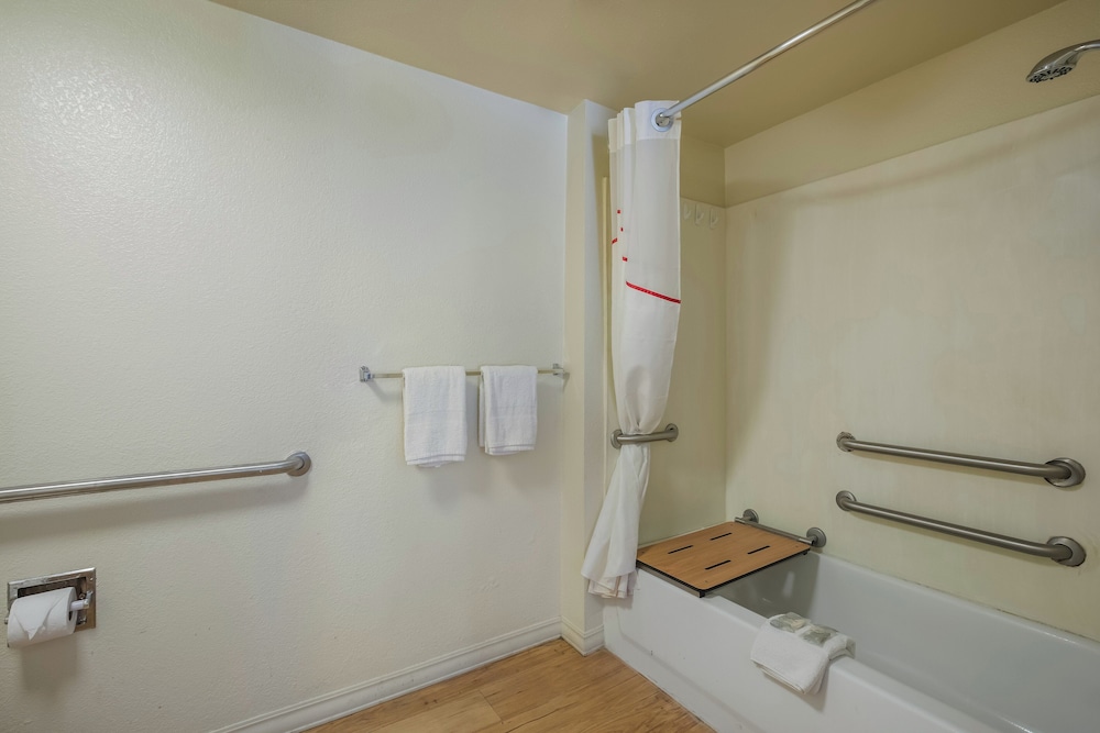 red roof inn atlanta south morrow