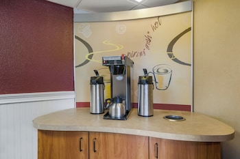 red roof inn atlanta south morrow