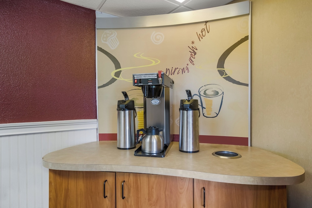 red roof inn atlanta south morrow