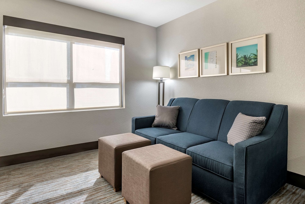 comfort inn and suites downtown brickell port of miami