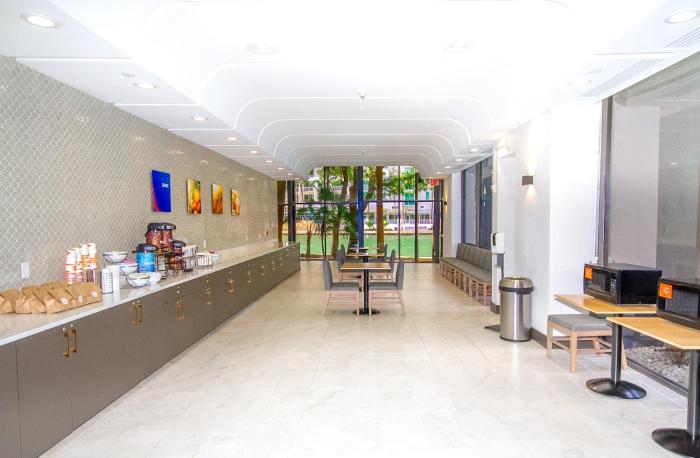 comfort inn and suites downtown brickell port of miami