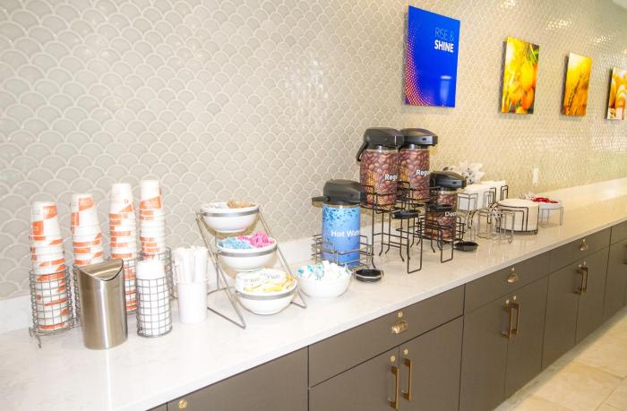 comfort inn and suites downtown brickell port of miami