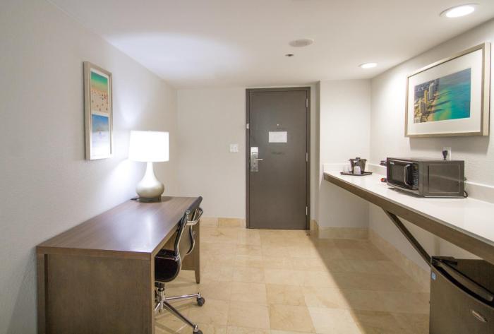 comfort inn and suites downtown brickell port of miami