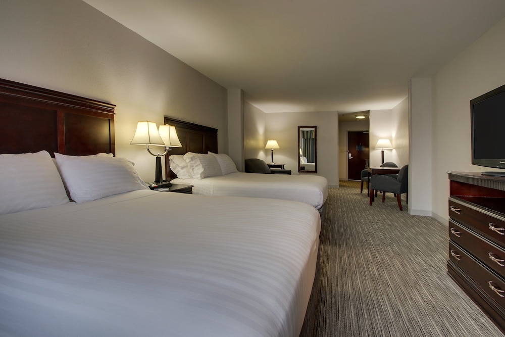 holiday inn express hotel and suites middleboro raynham by ihg