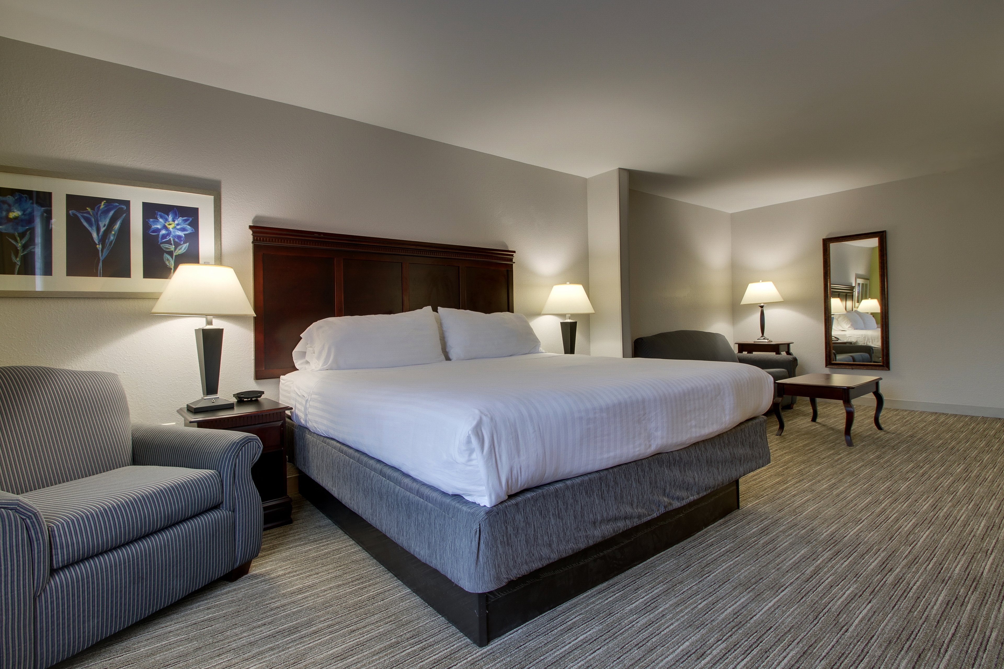 holiday inn express hotel and suites middleboro raynham by ihg