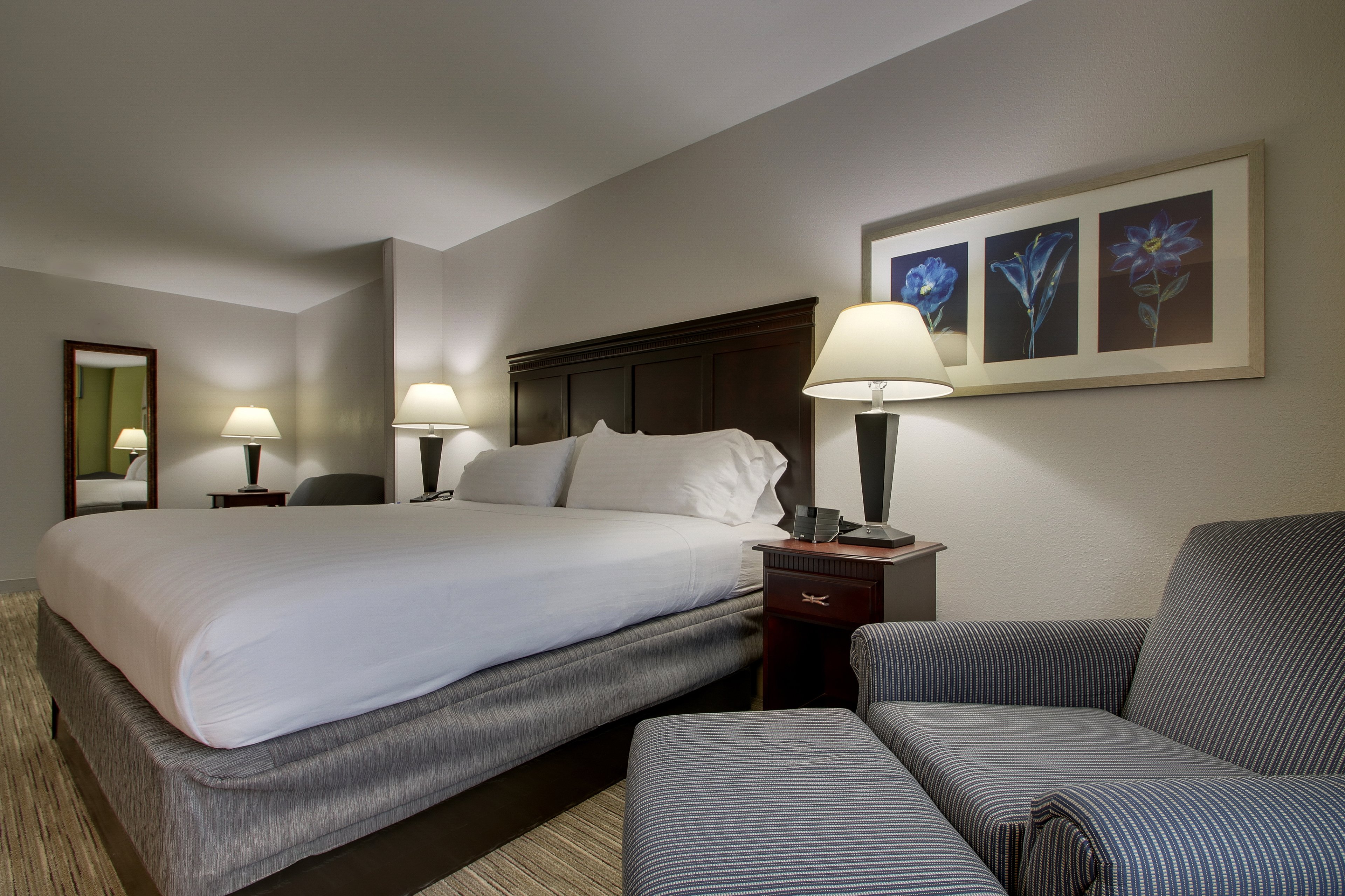 holiday inn express hotel and suites middleboro raynham by ihg