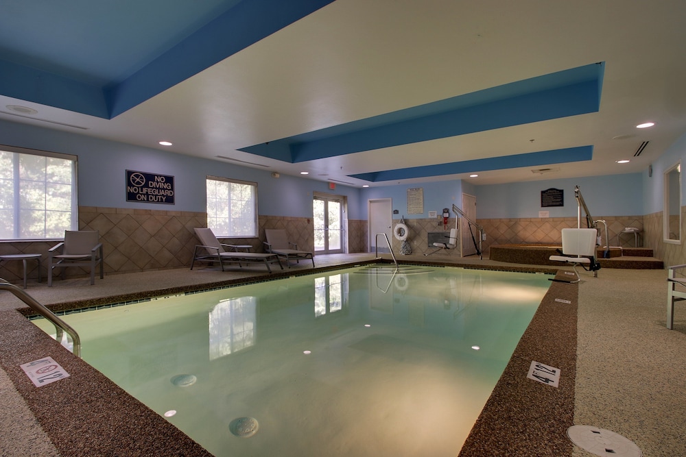 holiday inn express hotel and suites middleboro raynham by ihg