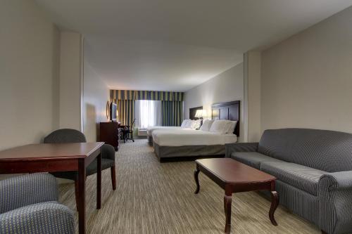 holiday inn express hotel and suites middleboro raynham by ihg