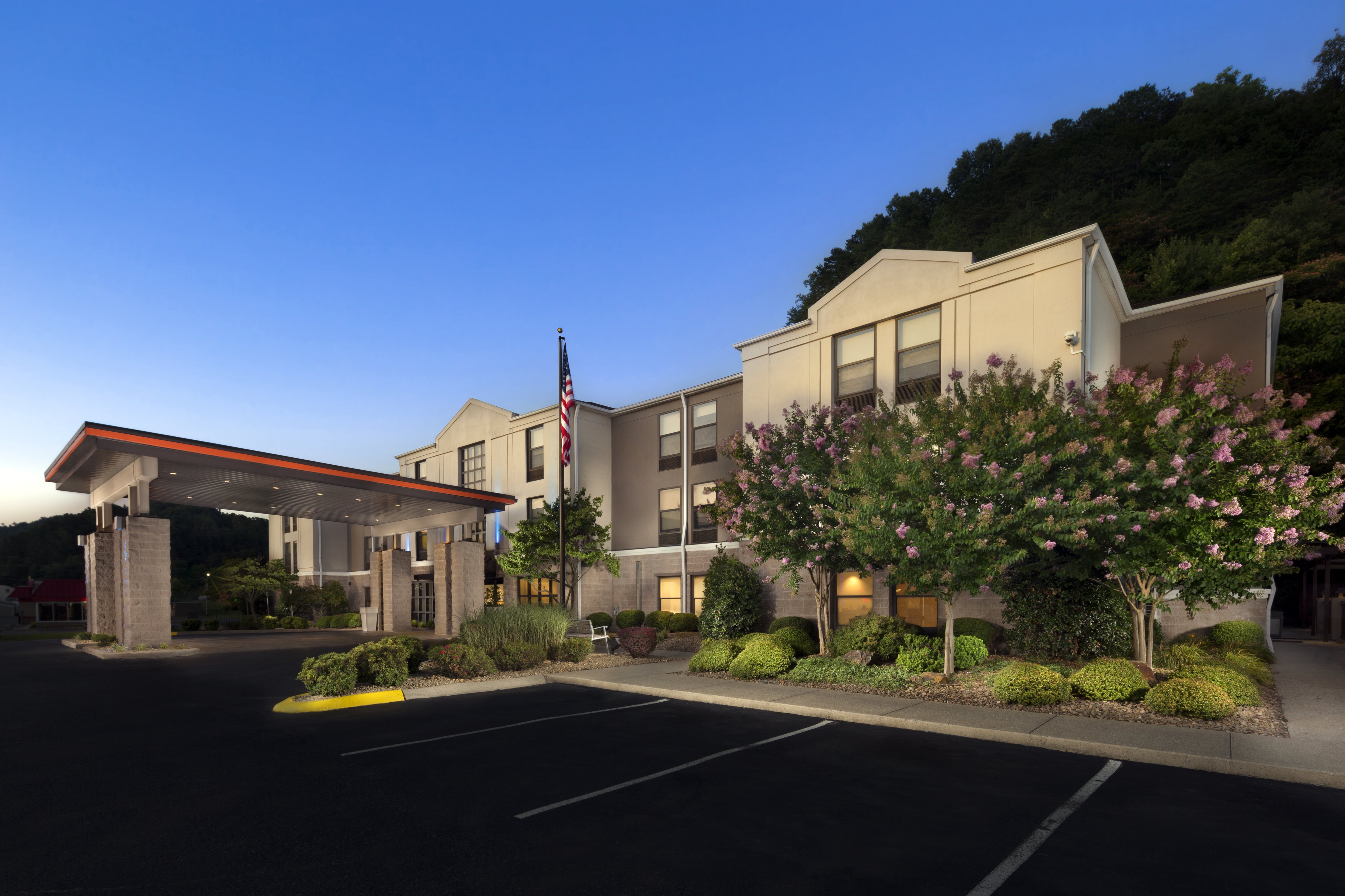 holiday inn express middlesboro by ihg