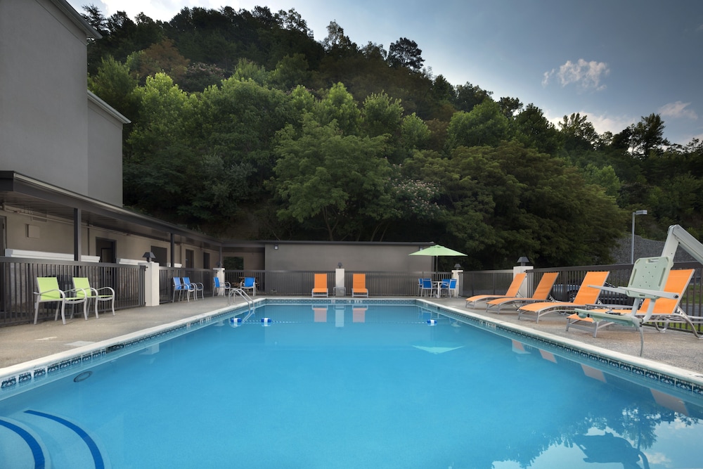 holiday inn express middlesboro by ihg