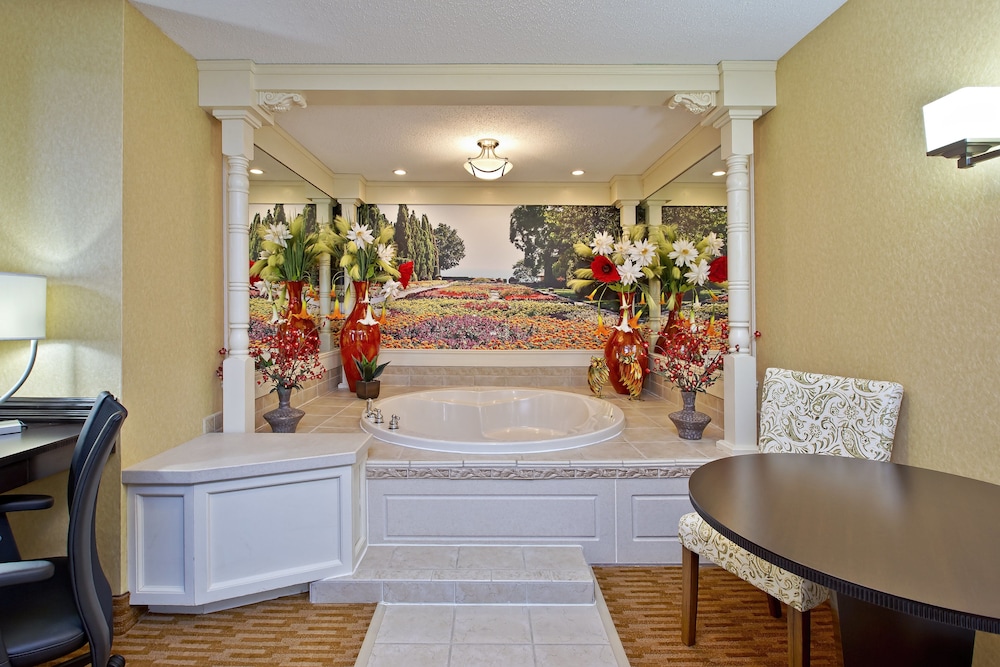 holiday inn express and suites sharon hermitage by ihg