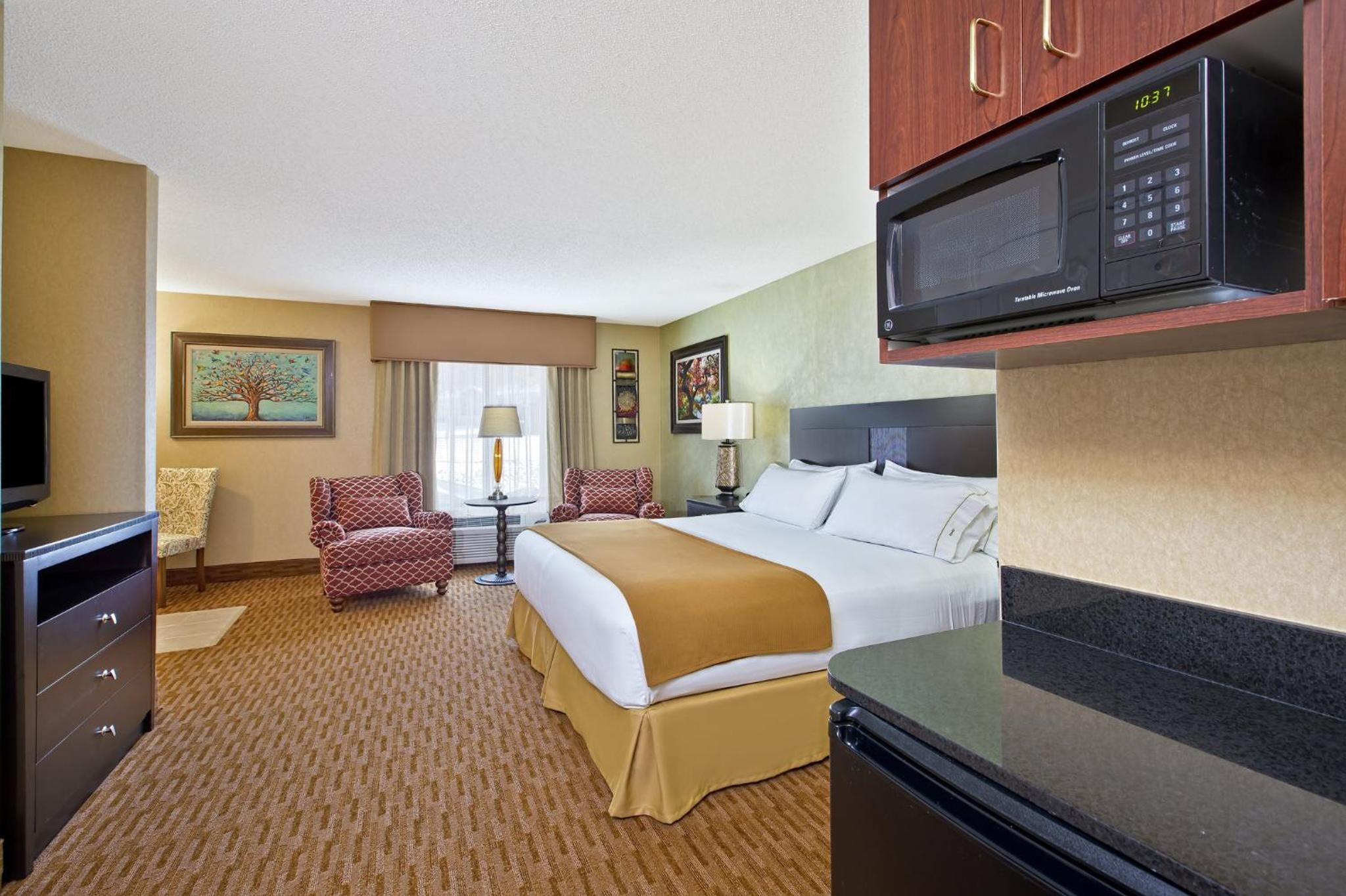 holiday inn express and suites sharon hermitage by ihg