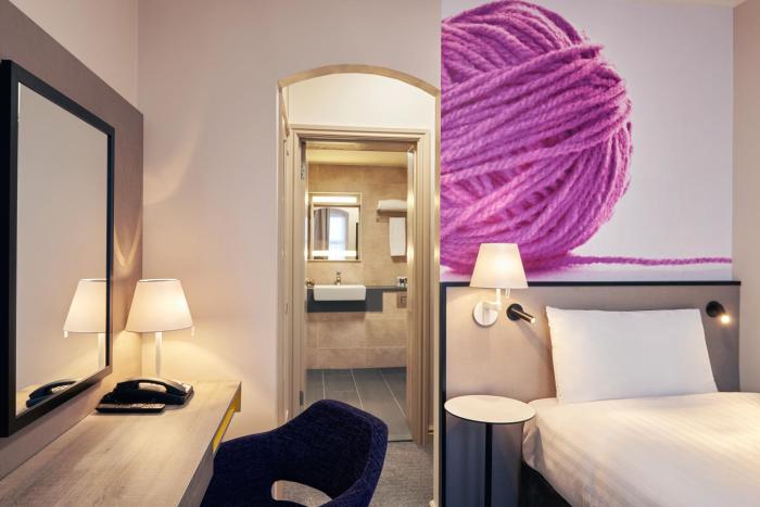 exeter rougemont hotel by sunday
