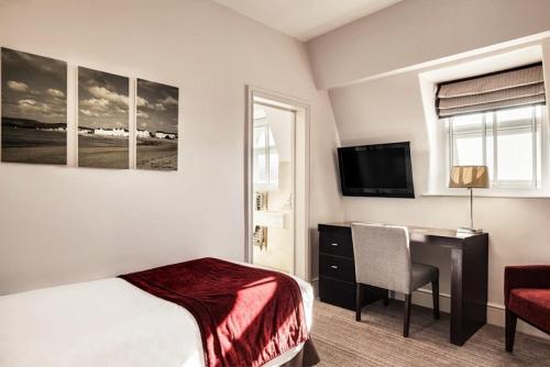 exeter rougemont hotel by sunday