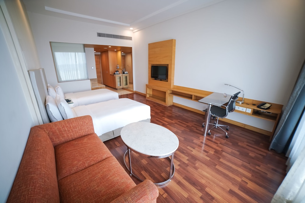 holiday inn amritsar ranjit avenue by ihg