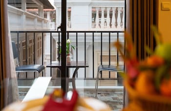 watbo bridge residence