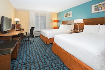 fairfield inn and suites by marriott boston milford