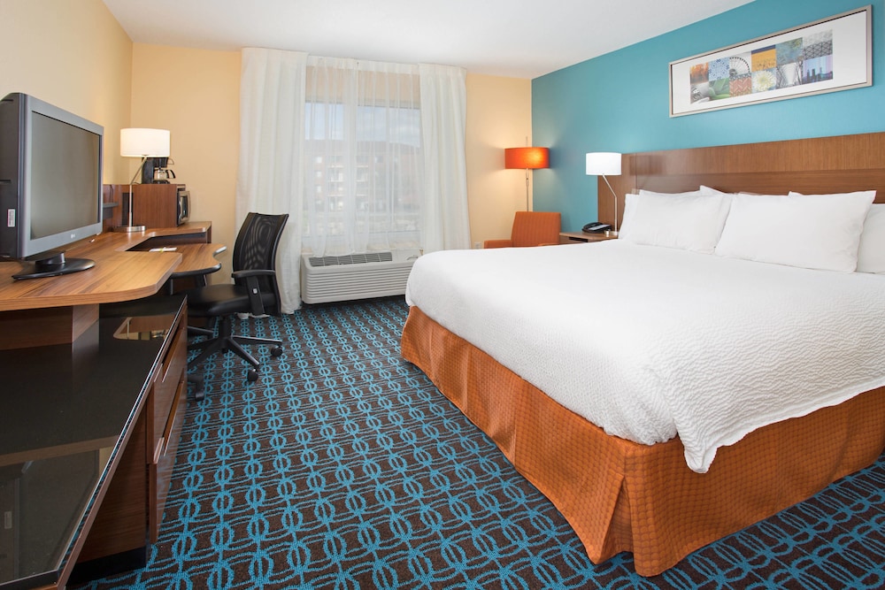 fairfield inn and suites by marriott boston milford