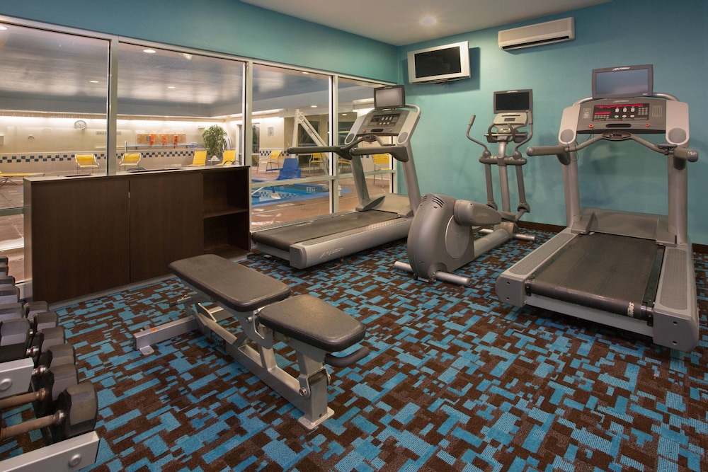 fairfield inn and suites by marriott boston milford