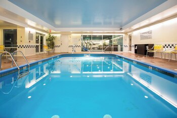 Fairfield Inn & Suites By Marriott Boston Milford,Worcester>>Milford,3 star