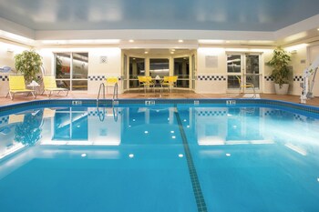 Fairfield Inn & Suites By Marriott Boston Milford,Worcester>>Milford,3 star