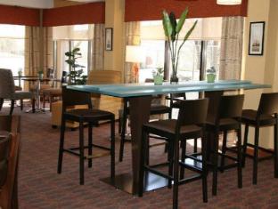 hampton inn by hilton milwaukee northwest