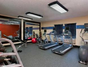 hampton inn by hilton milwaukee northwest