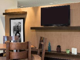 hampton inn by hilton milwaukee northwest