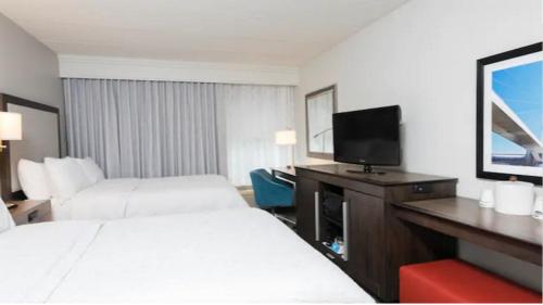 hampton inn by hilton milwaukee northwest