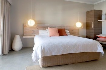 the marina hotel mindarie