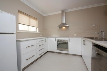 The Marina Hotel - Mindarie,Floreat>>Connolly,4 star