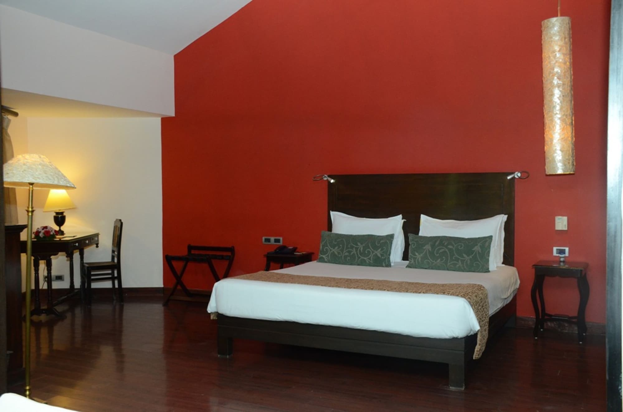 o hotel goa candolim beach