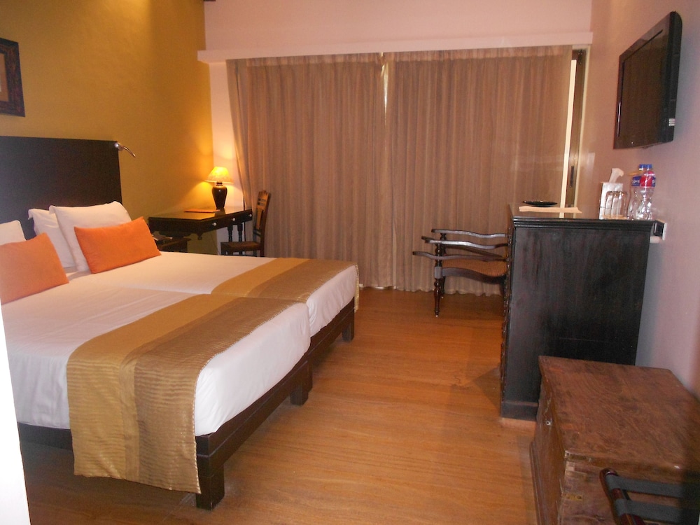 o hotel goa candolim beach