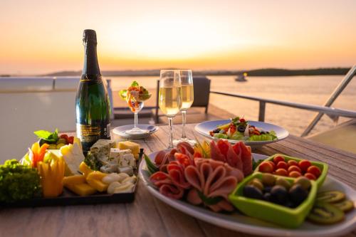 o hotel goa candolim beach