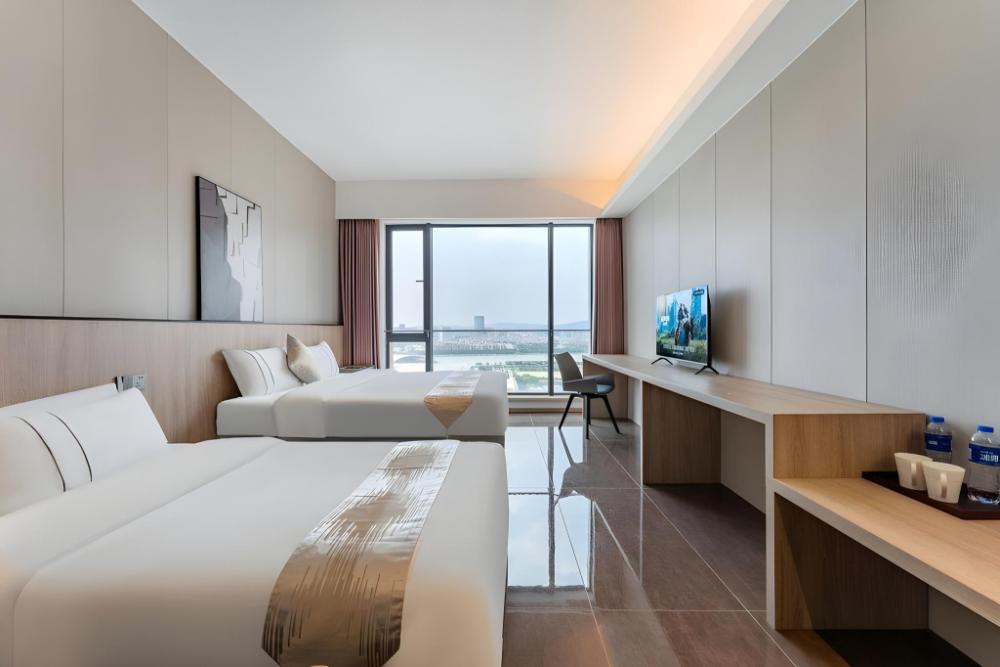 poly word trade centre apartment
