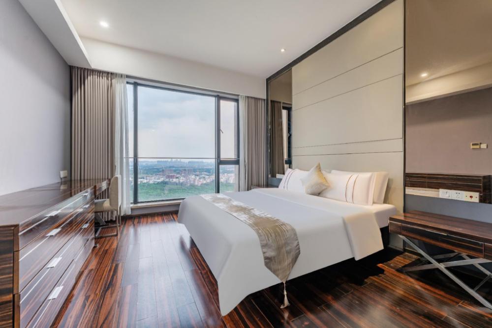 poly word trade centre apartment
