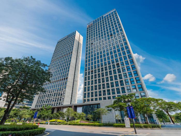 poly word trade centre apartment