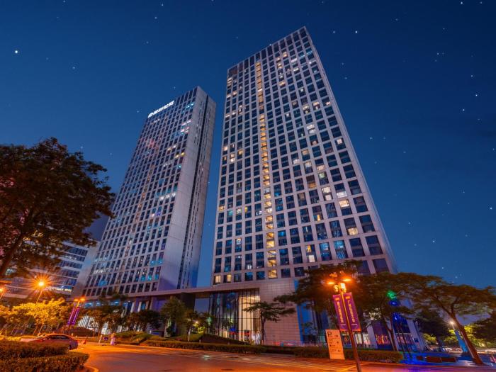 poly word trade centre apartment