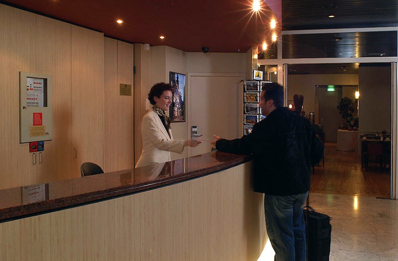 best western dam square inn