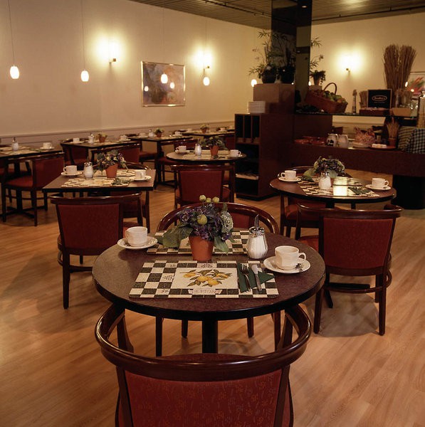 best western dam square inn