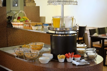 best western dam square inn