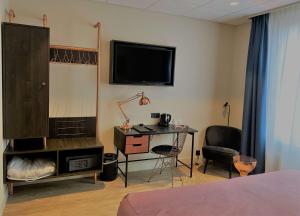 best western dam square inn