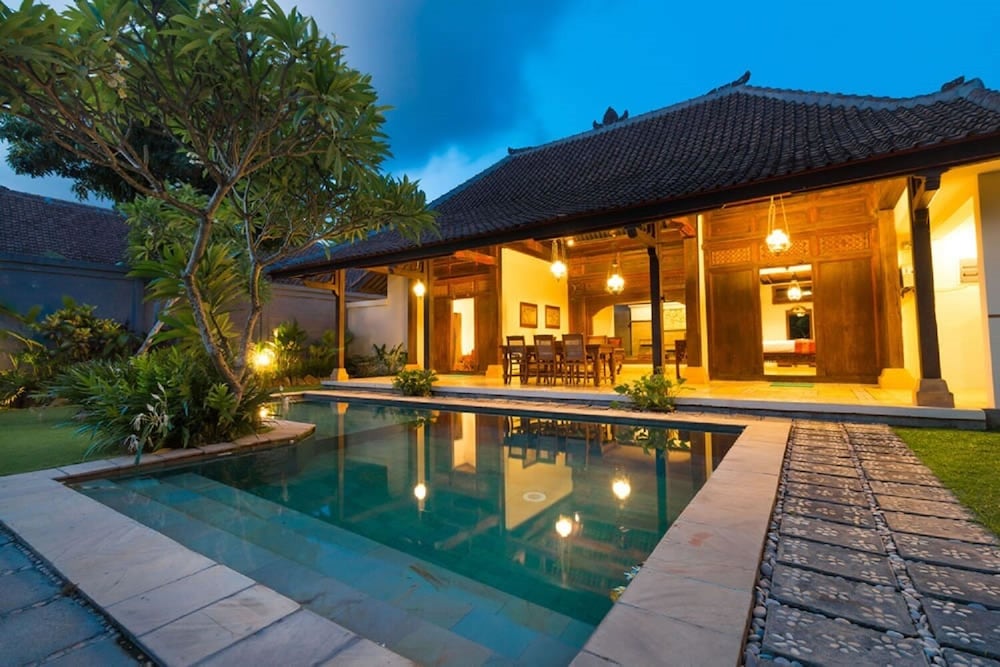 bali royal heritage villas