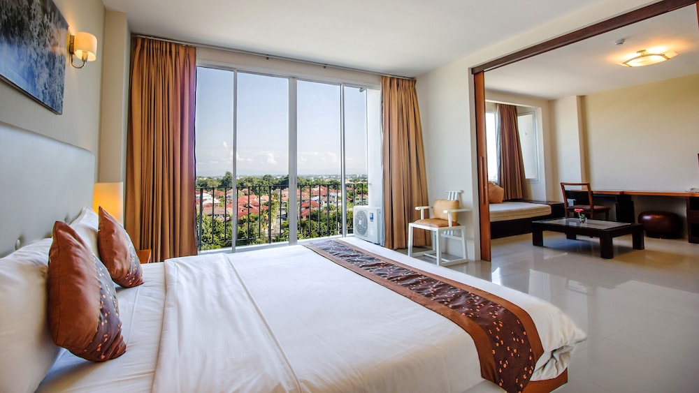 b2 premier hotel and resort