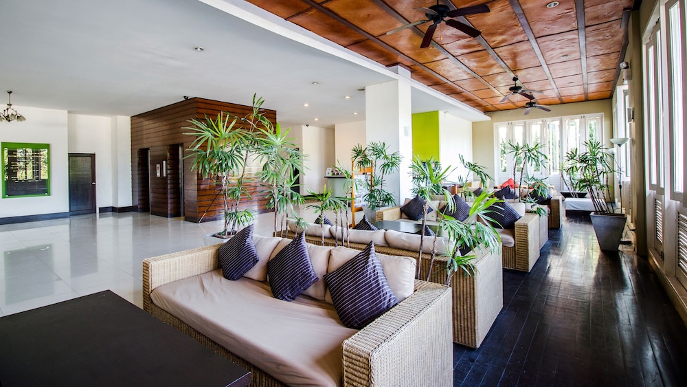 b2 premier hotel and resort